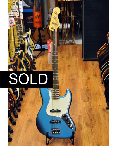 Fender Standard Jazz Bass Lake Placid Blue
